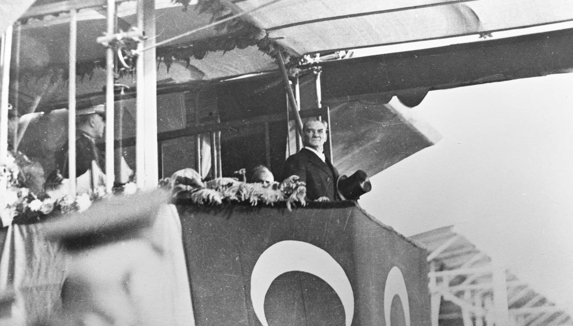 new-folder-11-ataturk3.jpg