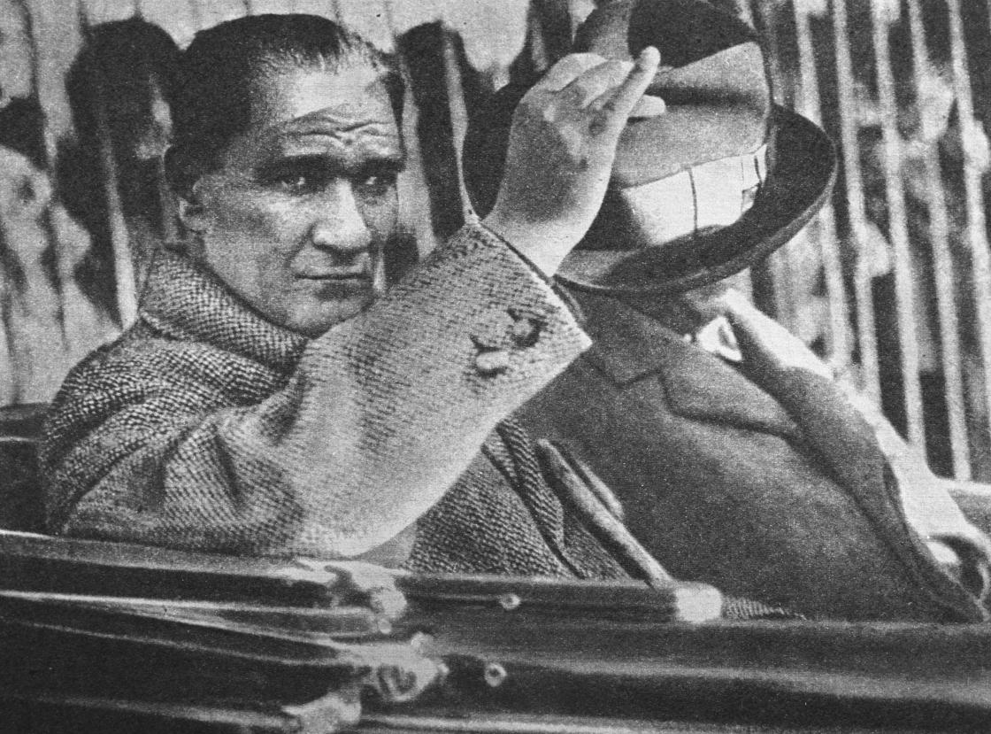 new-folder-11-ataturk8.jpg